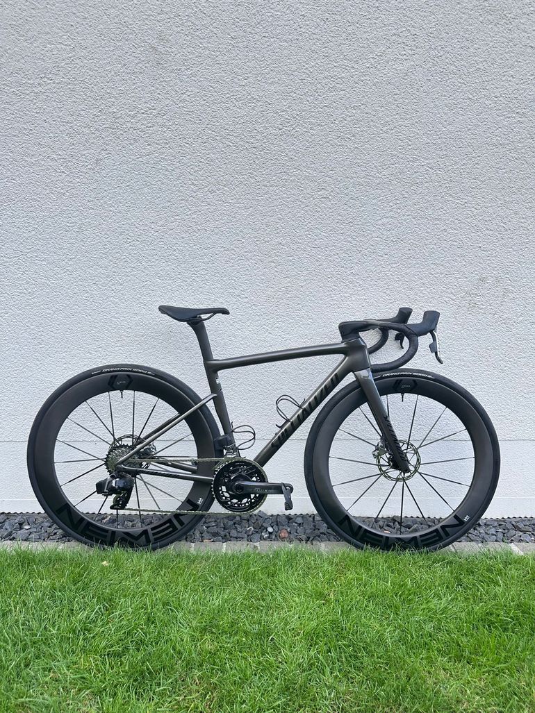 Used Specialized Tarmac SL8 Expert - SRAM Rival AXS 2024 2024 Road & Gravel, Black — image 1 of 11