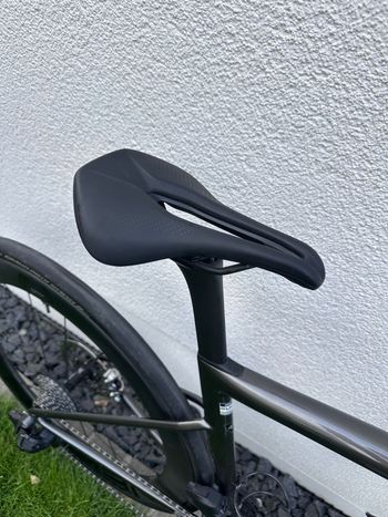Used Specialized Tarmac SL8 Expert - SRAM Rival AXS 2024 2024 Road & Gravel, Black — image 7 of 11
