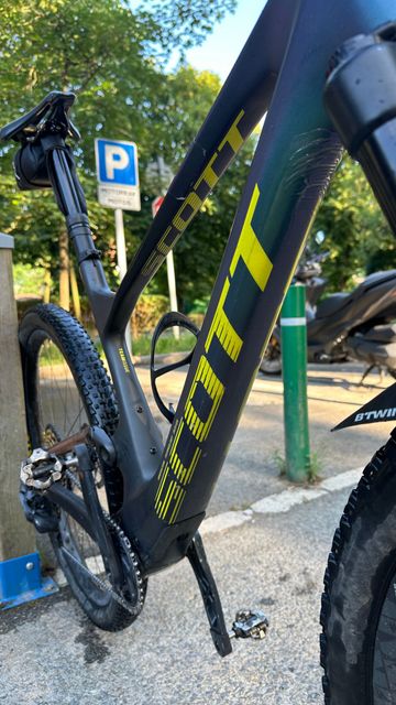 Używany Scott Spark RC Team Issue 2022 2022 Mountainbike — zdjęcie 5 z 10