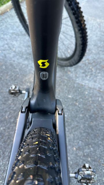 Używany Scott Spark RC Team Issue 2022 2022 Mountainbike — zdjęcie 9 z 10