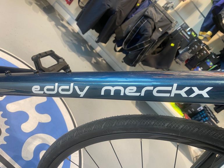 Used Eddy Merckx Pévèle Aluminium Shimano 105 - 2x12 2026 2026 Road & Gravel, Blau — image 6 of 7