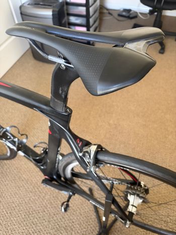 Used Pinarello DOGMA F8 2016 2016 Road & Gravel, Black — image 2 of 5
