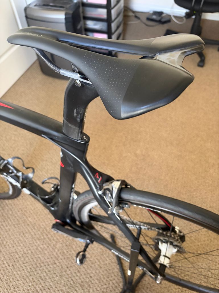 Used Pinarello DOGMA F8 2016 2016 Road & Gravel, Black — image 2 of 5