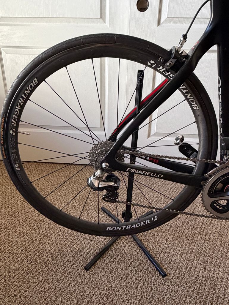 Used Pinarello DOGMA F8 2016 2016 Road & Gravel, Black — image 3 of 5