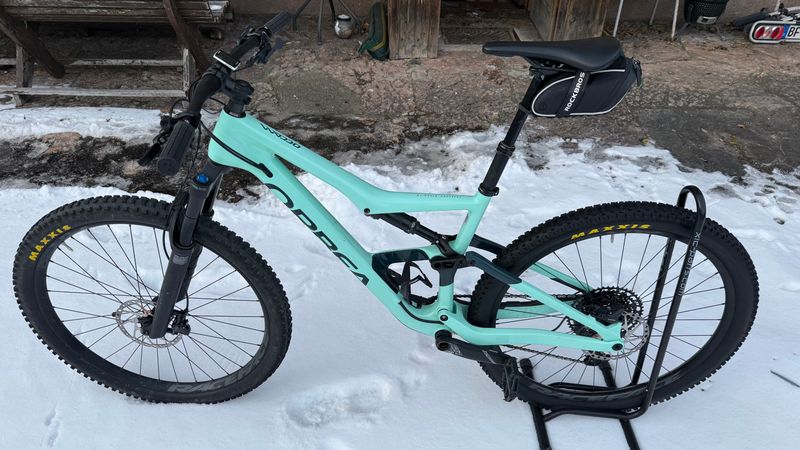 Used Orbea OCCAM M30-EAGLE 2022 2022 Mountainbike, Green, 29 — image 1 of 4