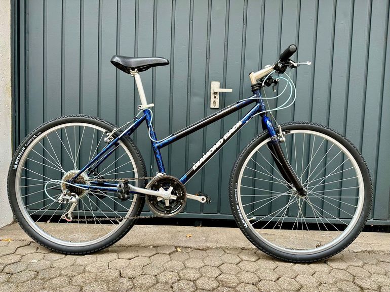Used Diamondback Diamondback Custom Shimano Altus 1994 Mountainbike, Blue — image 1 of 9