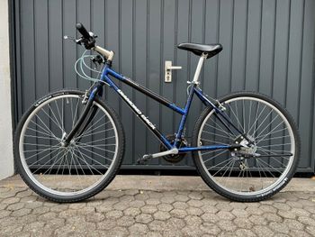 Used Diamondback Diamondback Custom Shimano Altus 1994 Mountainbike, Blue — image 2 of 9