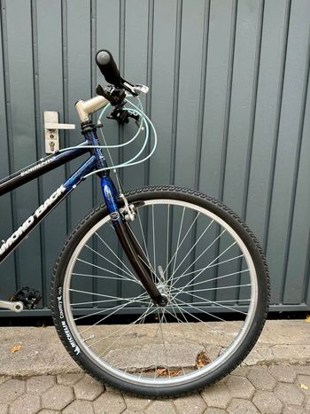 Used Diamondback Diamondback Custom Shimano Altus 1994 Mountainbike, Blue — image 4 of 9