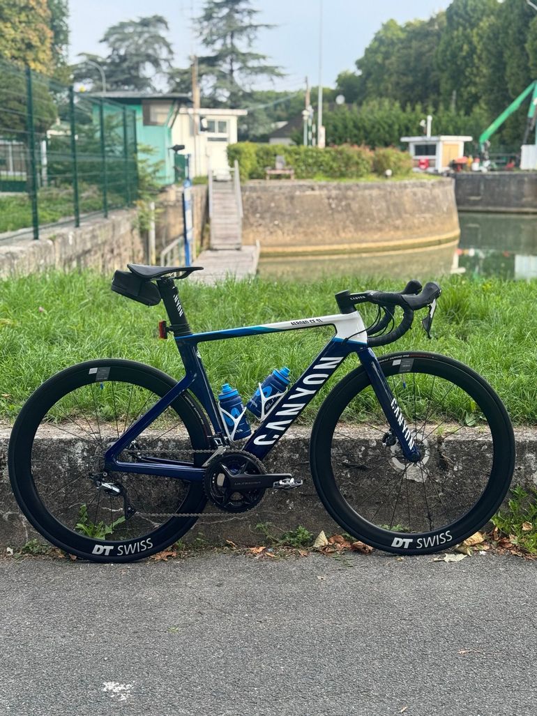Used Canyon Aeroad Shimano Ultegra 2022 Road & Gravel, Blue — image 3 of 3