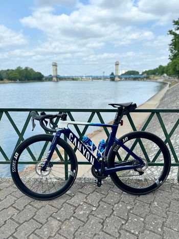 Used Canyon Aeroad Shimano Ultegra 2022 Road & Gravel, Blue — image 2 of 3