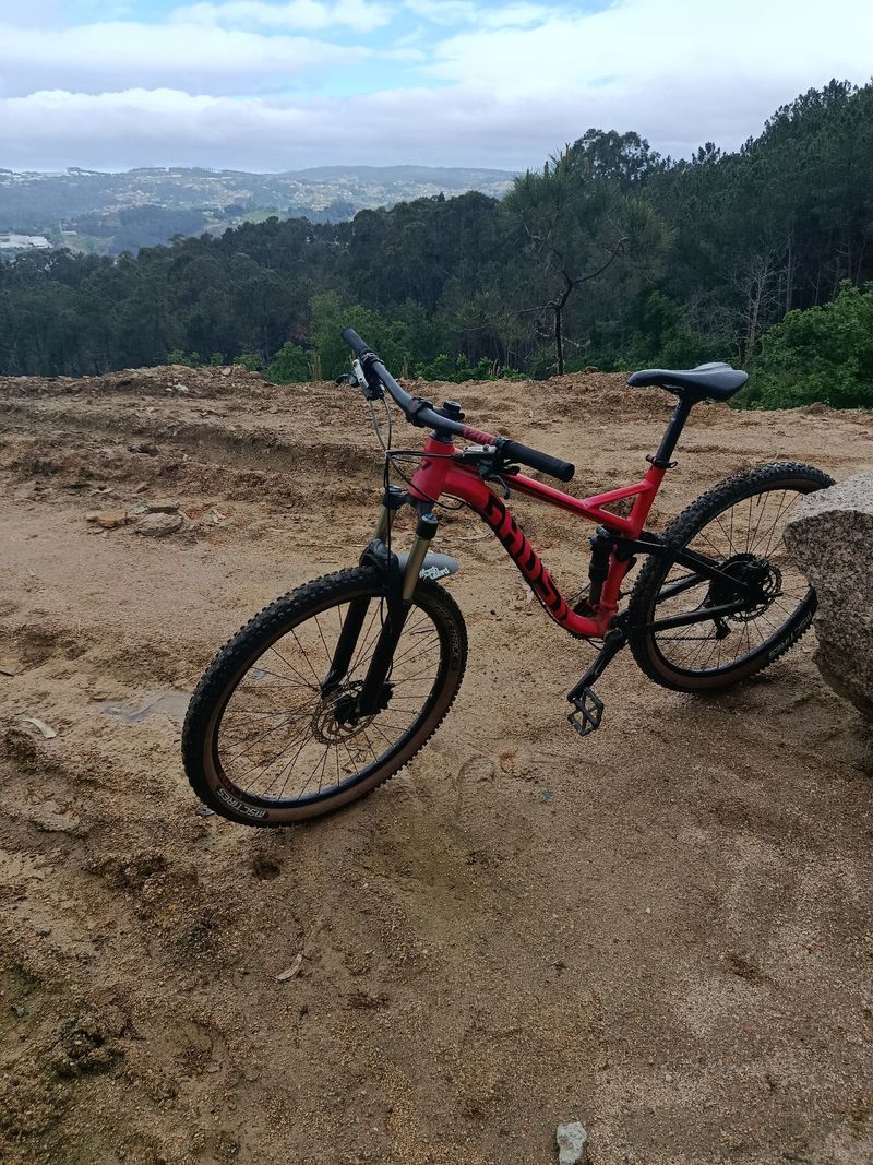 Ghost KATO FS Universal 2021 2021 Mountainbike d'occasion — image 1 sur 4