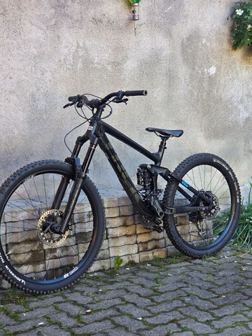 Tweedehands Trek Remedy 8 27.5 2019 2019 MTB