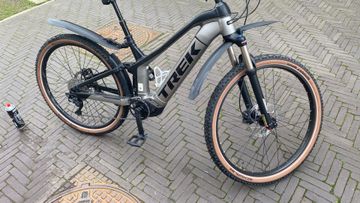 Tweedehands Trek Powerfly FS 4 2022 2022 Mountainbike — afbeelding 1 van 4