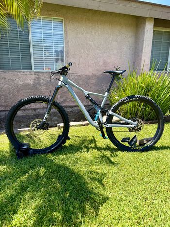 Used Specialized Stumpjumper Comp Alloy 29 2020 2020 MTB