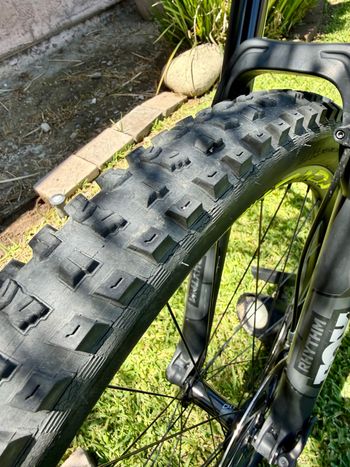 Used Specialized Stumpjumper Comp Alloy 29 2020 2020 Mountainbike, Light Gray, 29 — image 7 of 12