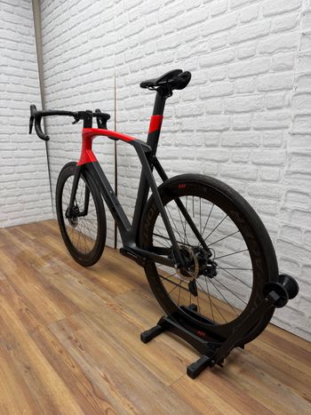 Used Trek Madone SLR 9 Disc 2019 2019 Road & Gravel, Red — image 6 of 6