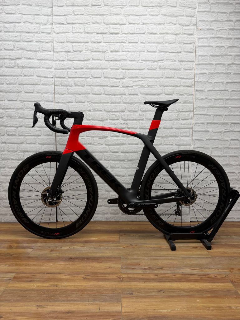 Used Trek Madone SLR 9 Disc 2019 2019 Road & Gravel, Red — image 4 of 6