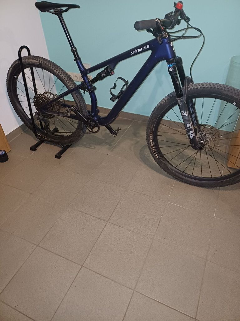 Used Specialized Epic 8 EVO Comp 2024 2024 Mountainbike, Blue, 29 — image 1 of 6