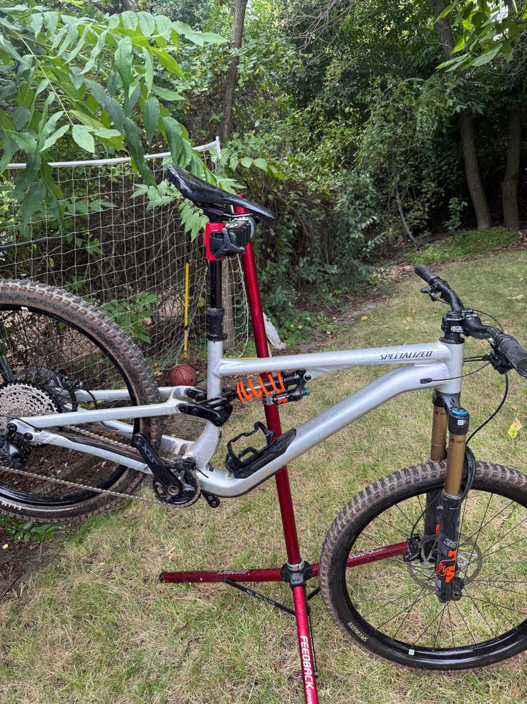Used Specialized Stumpjumper 15 Fox Coil Alloy 2025 2025 Mountainbike, Light Gray, 29, 27.5 — image 1 of 3