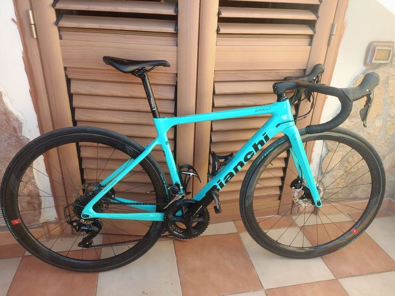 Used Bianchi Sprint Shimano 105 2020 Road & Gravel, Green — image 1 of 9
