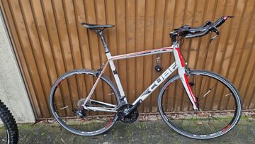 Použité CUBE Custom SRAM Red eTap AXS 2001 Road & Gravel