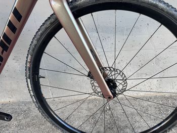 Used Giant TCX Advanced Pro 2 2023 2023 Road & Gravel, Light Gray — image 7 of 13