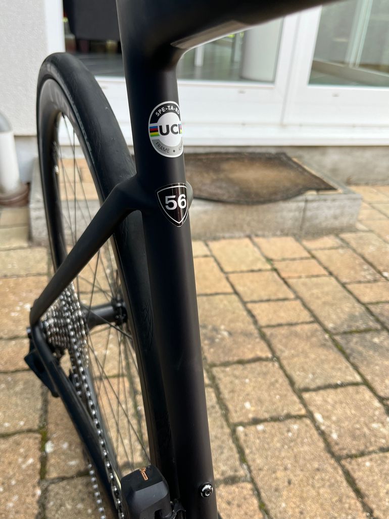 Used Specialized Tarmac SL7 Comp - Shimano 105 Di2 2025 2025 Road & Gravel, Light Gray — image 5 of 8