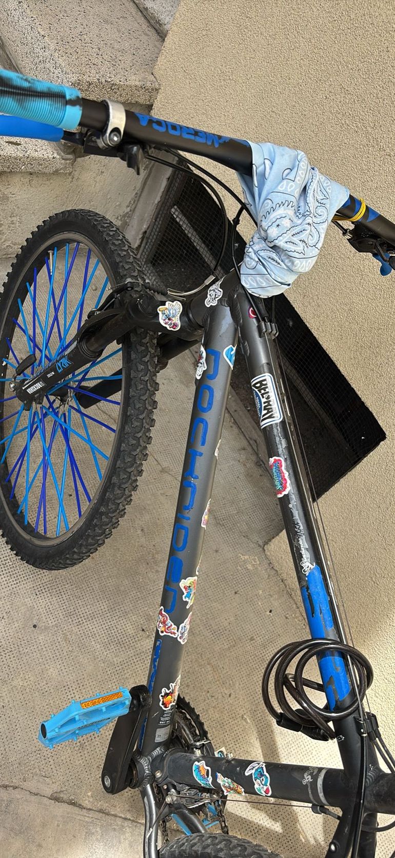 Used ROCKRIDER Mountain Bike Shimano Tourney 2015 Mountainbike, Blue — image 3 of 3