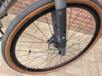 Used CUBE NUROAD RACE 2022 2022 Road & Gravel, Light Gray — image 12 of 14