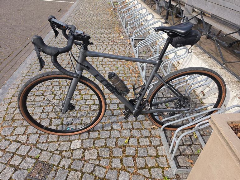 Used CUBE NUROAD RACE 2022 2022 Road & Gravel, Light Gray — image 7 of 14
