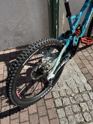 Saracen Myst Team - LTD 2026 2026 Mountainbike usato, Blu — immagine 13 di 18
