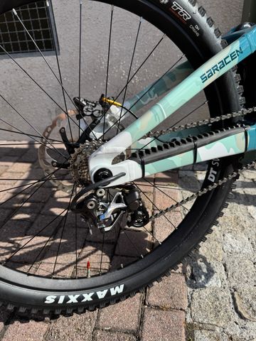 Saracen Myst Team - LTD 2026 2026 Mountainbike usato, Blu — immagine 4 di 18