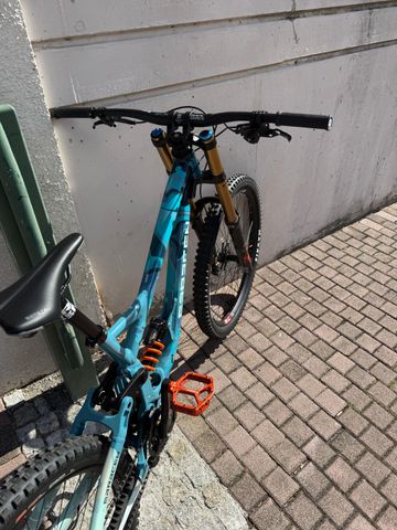 Saracen Myst Team - LTD 2026 2026 Mountainbike usato, Blu — immagine 9 di 18