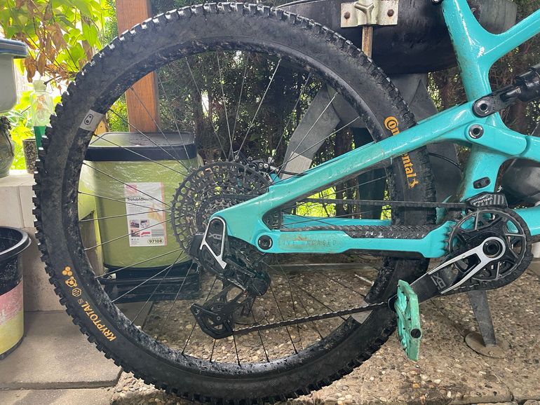 Used Yt Capra Core 4 2023 Yt Capra Core 4 2023 Custom SRAM X01 Eagle 2023 Mountainbike — image 13 of 14