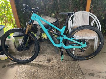 Yt Capra Core 4 2023 Custom SRAM X01 Eagle 2023 Mountainbike usato, Blu — immagine 14 di 14