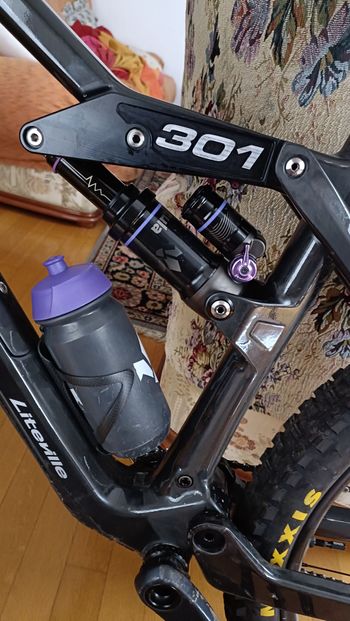 Used Liteville 301 CL Carbon 2025 Mountainbike, Black — image 12 of 20