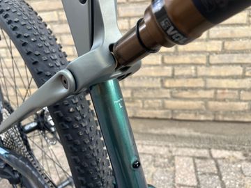 Used Orbea Oiz Shimano Deore XT Di2 2026 Mountainbike, Green — image 14 of 19