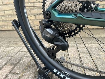 Used Orbea Oiz Shimano Deore XT Di2 2026 Mountainbike, Green — image 16 of 19
