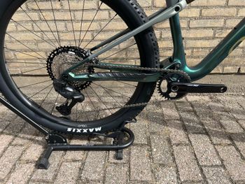 Used Orbea Oiz Shimano Deore XT Di2 2026 Mountainbike, Green — image 3 of 19
