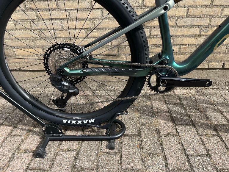 Used Orbea Oiz Shimano Deore XT Di2 2026 Mountainbike, Green — image 3 of 19