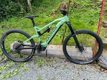 Used Raymon Trailray 170 2025 2025 Mountainbike, Green — image 2 of 9