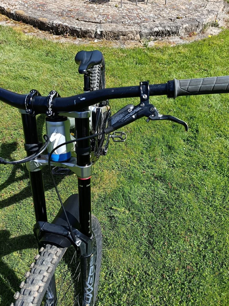 Specialized Demo Expert 2022 2022 Mountainbike d'occasion — image 2 sur 11
