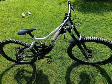 Specialized Demo Expert 2022 2022 Mountainbike d'occasion — image 4 sur 11