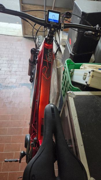 Used Olympia Evo Shimano Deore 2022 Mountainbike, Red — image 6 of 9