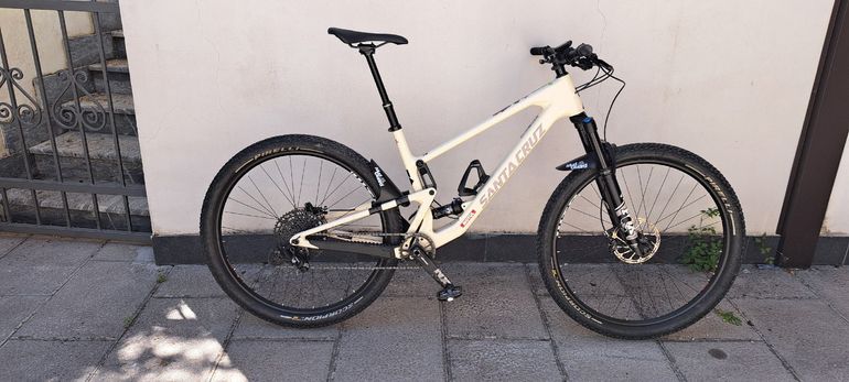 Used Santa Cruz Tallboy R / Carbon C / 29 2021 2021 Mountainbike, Light Gray, 29 — image 1 of 5