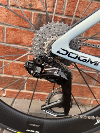 Used Pinarello DOGMA F DURA ACE Di2 2026 2026 Road & Gravel, Light Gray — image 9 of 9