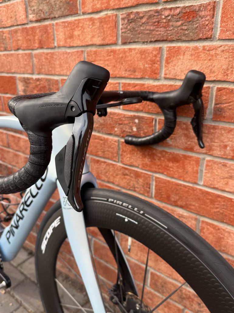 Used Pinarello DOGMA F DURA ACE Di2 2026 2026 Road & Gravel, Light Gray — image 6 of 9