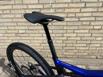 Używany Orbea Oiz Shimano Deore XT Di2 2024 Mountainbike — zdjęcie 14 z 17