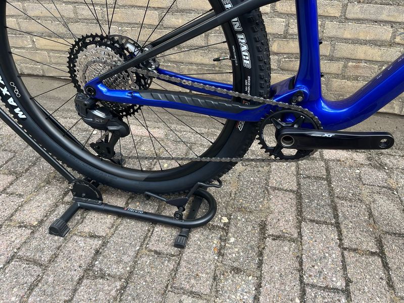 Używany Orbea Oiz Shimano Deore XT Di2 2024 Mountainbike — zdjęcie 6 z 17