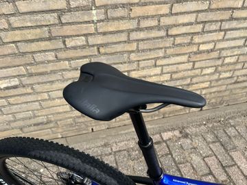 Używany Orbea Oiz Shimano Deore XT Di2 2024 Mountainbike — zdjęcie 15 z 17